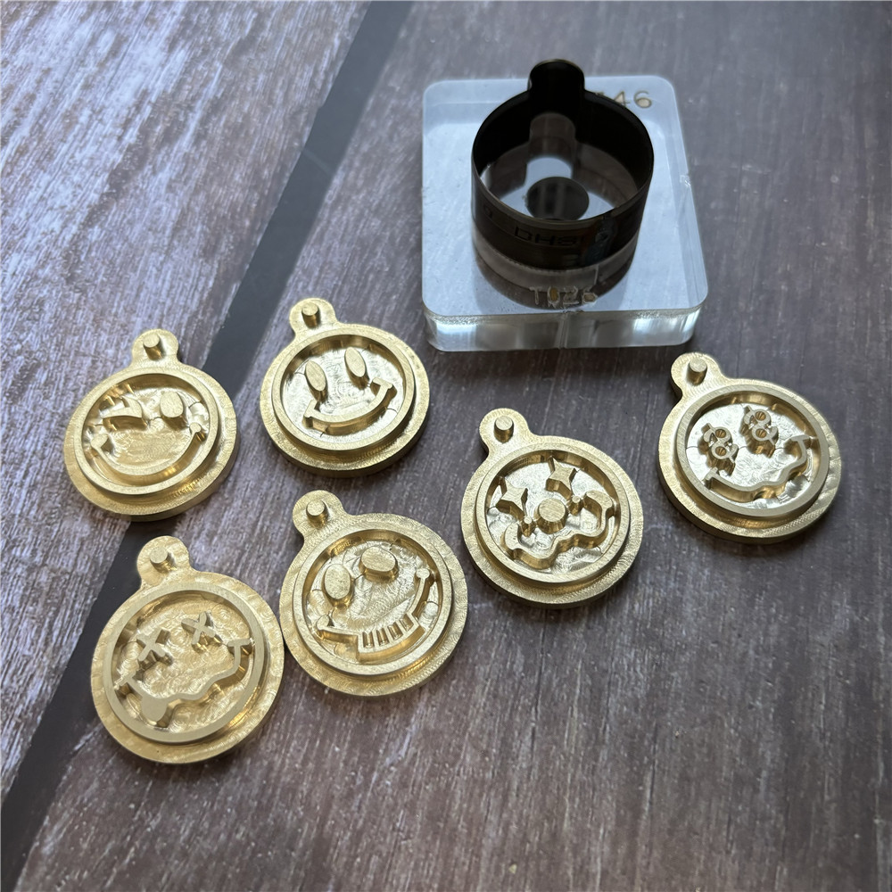 Custom Pendant Smile Face Copp - Leather Stamp Set 评论和价格