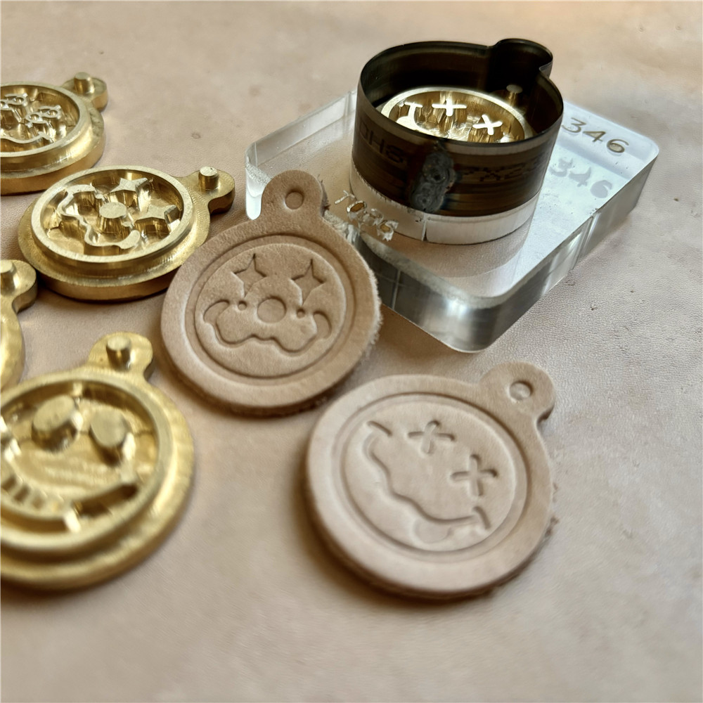 Custom Pendant Smile Face Copp - Leather Stamp Set 评论和价格